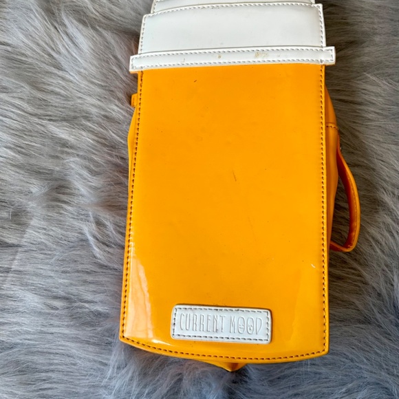 Make- Up Addict Purpse - Picture 2 of 2